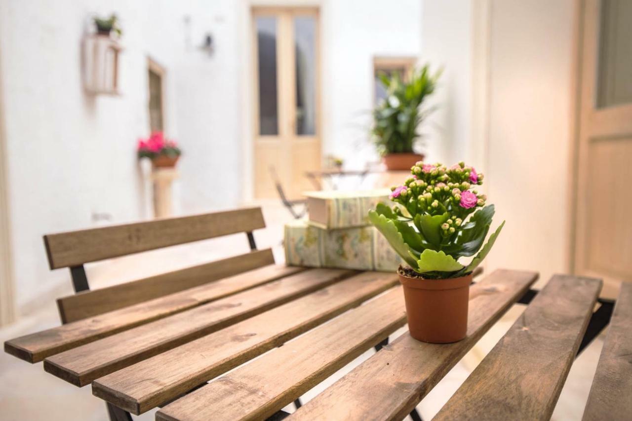 Il Borgo Bed and Breakfast Poggiardo Εξωτερικό φωτογραφία